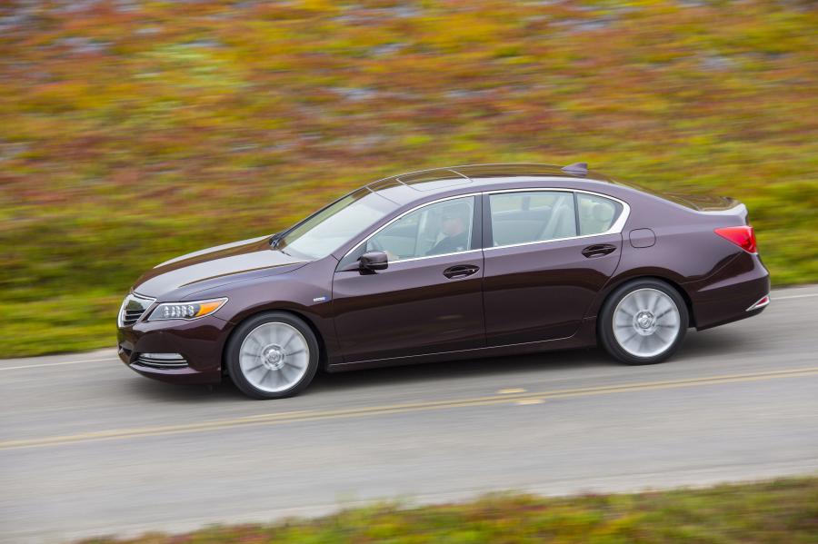 Acura RLX Sport Hybrid SH-AWD 2014 года  (фото 23 из 41)